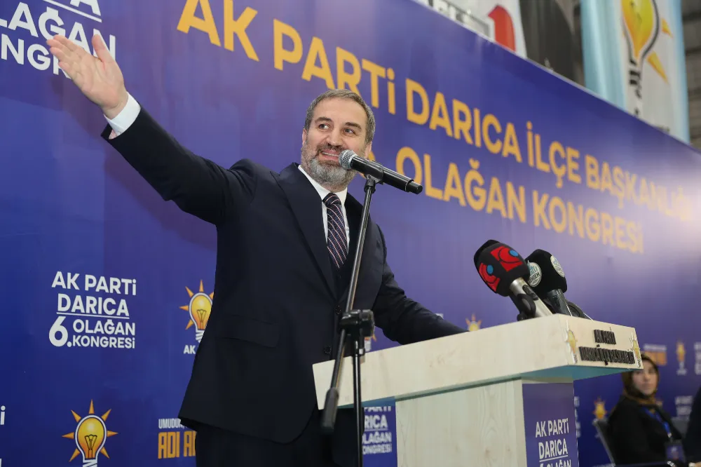 AK DARICA’DAN DÜĞÜN GİBİ KONGRE