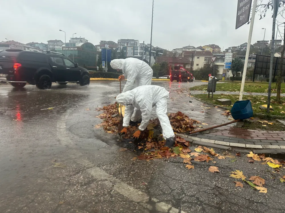 Derince’de Yağışlara Karşı   Temizlik Seferberliği