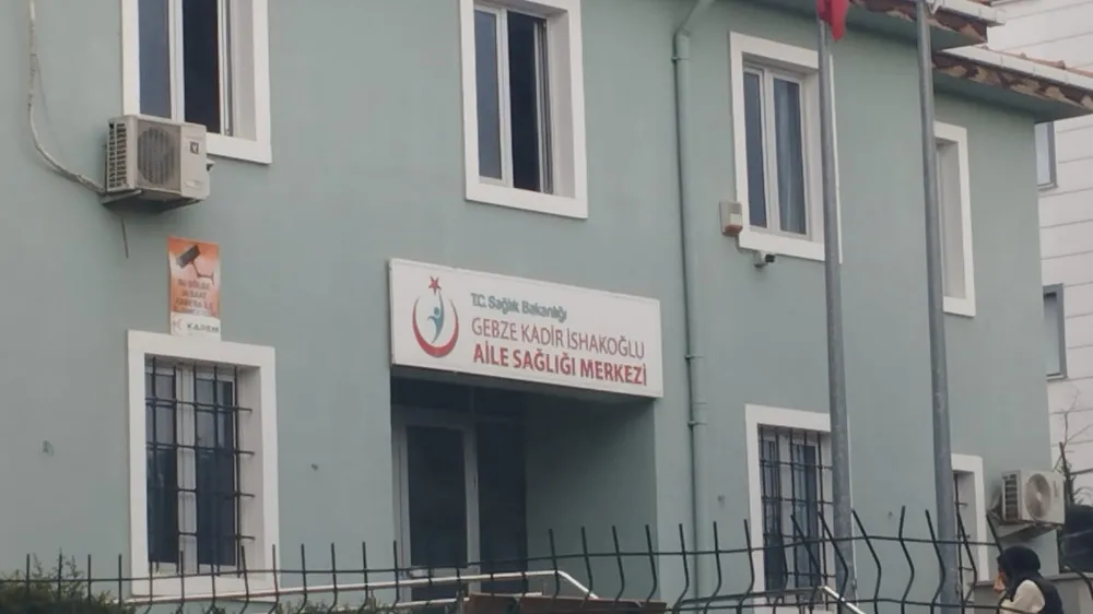 İŞGÜZAR DOKTOR YÜZÜNDEN KARAKOLLUK OLDULAR