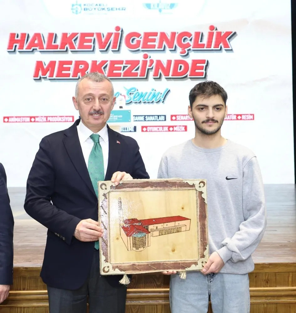 Halkevi Gençlik Merkezi gençliğin hizmetinde