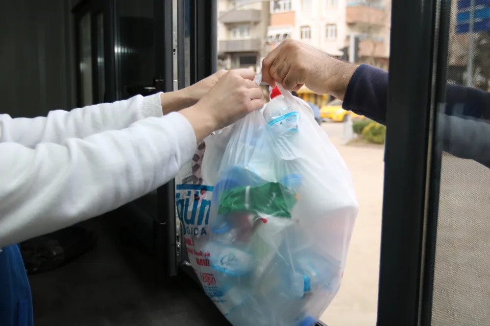 Derince Belediyesi Geri Dönüşümde Örnek Oluyor