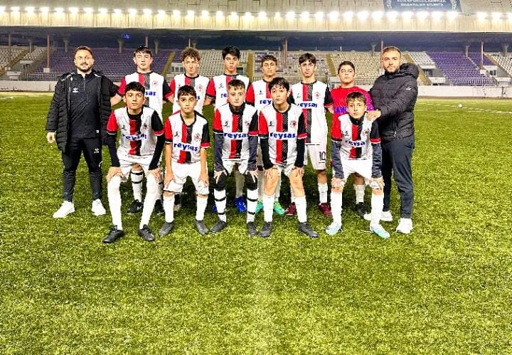 Çayırova Gümüşspor U-14 Takımı, Playyoff Finali’nde