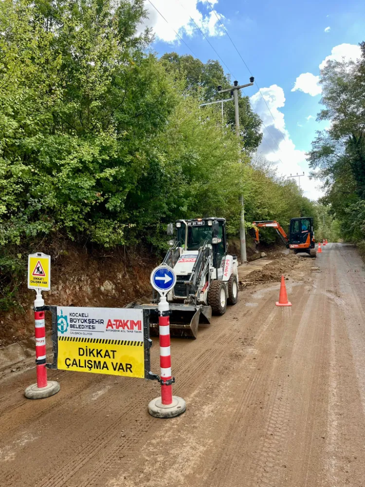 Büyükşehir’den kapsamlı V kanal temizliği