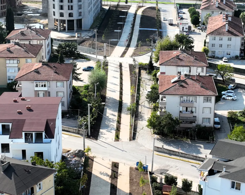 Kocaeli Büyükşehir hizmette sınır tanımıyor; Kartepe’ye modern yürüyüş ve bisiklet yolu