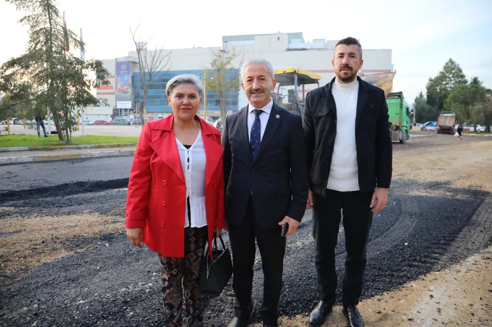 İzmit Belediyesi, Yahya Kaptan’da asfalt çalışmalarını hızlandırdı