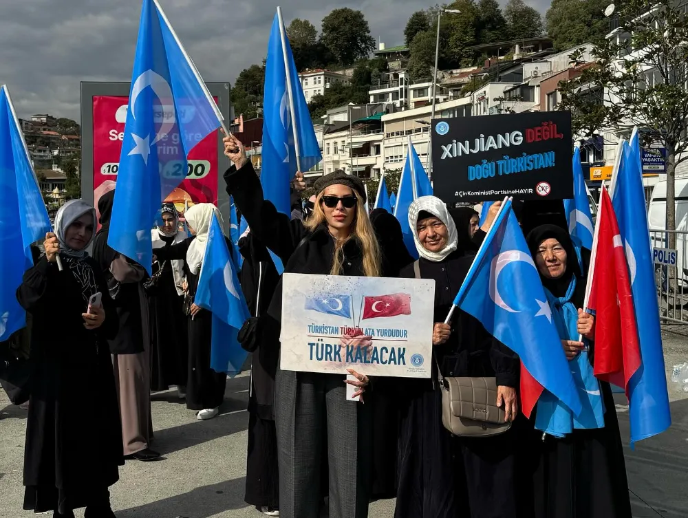 76 YILLIK ÇİN ZULMÜNE KARŞI ONURLU HAYKIRIŞ