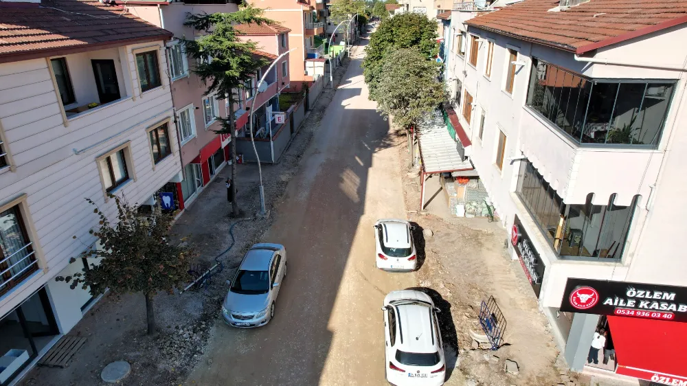 Başiskele Cumhuriyet Caddesi’nde üstyapı atağı