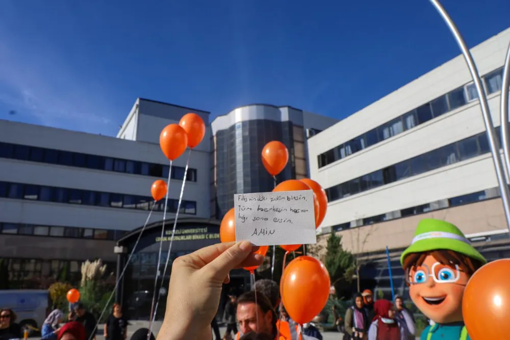 Kocaeli’nin gökyüzü umut dolu balonlarla renklendi;  UlaşımPark, lösemi servisine umut aşıladı