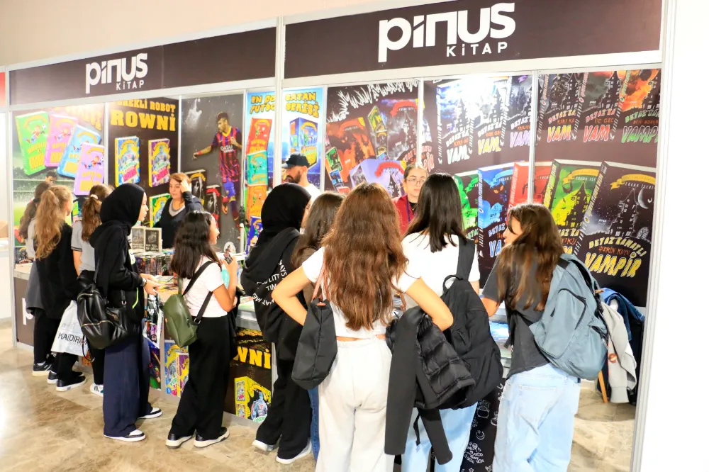 Ezeli rekabet Kitap Fuarı’na taşındı