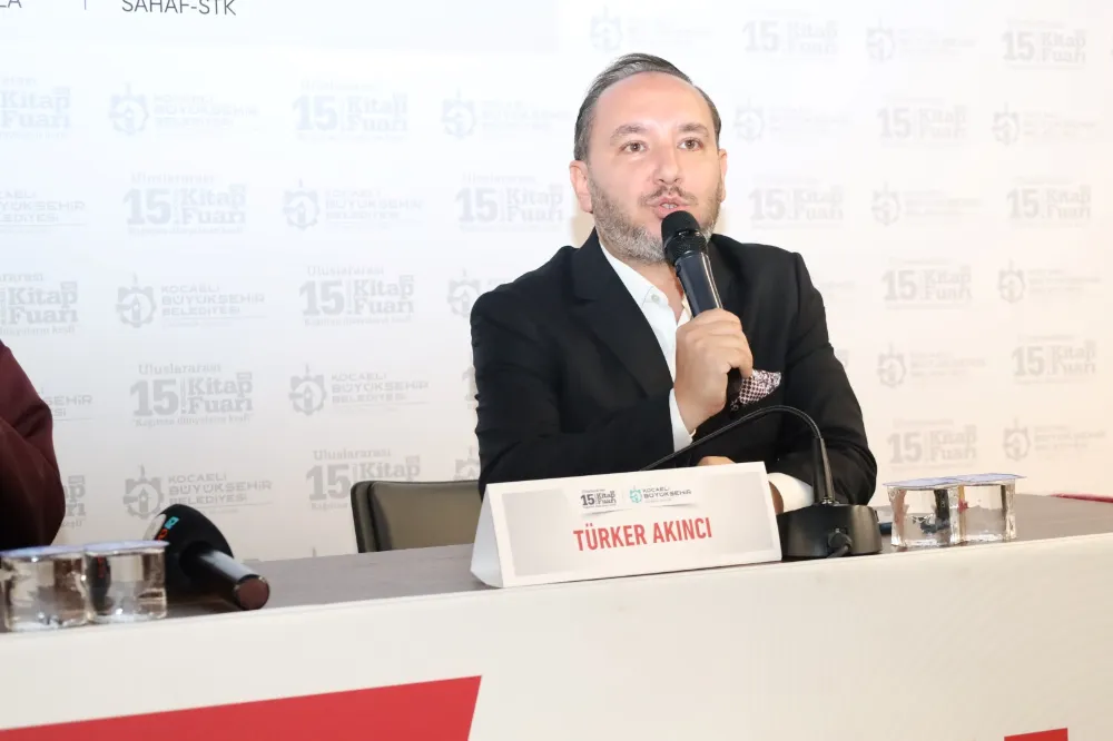 Gazeteci Fulya Öztürk, Kocaeli Kitap Fuarı’nda seslendi;  “X platformunda Türkiye ve Dünya’yı yorumlamayın”