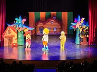 Niloya ve Arkadaşları, Kocaeli