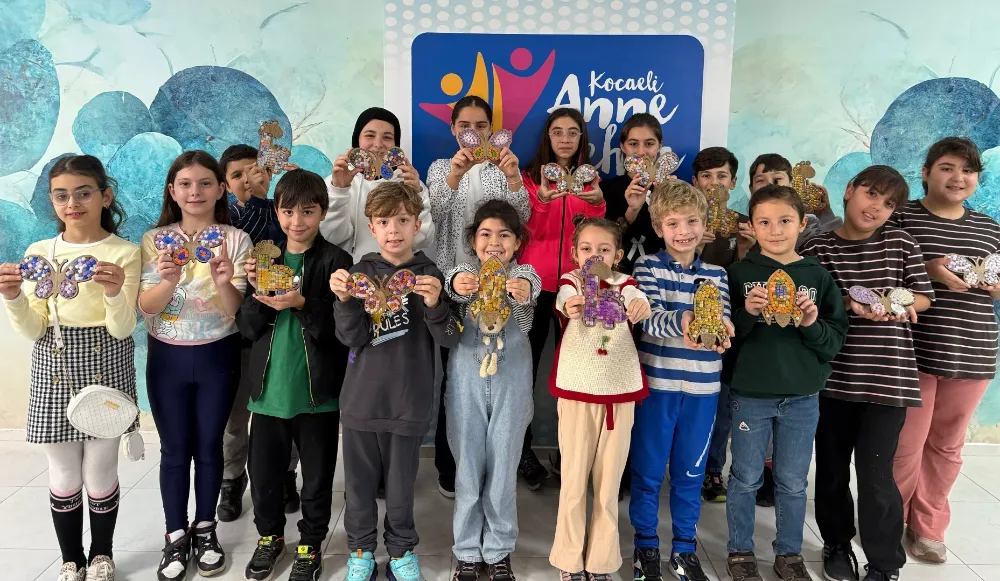 Anne Şehir’de dopdolu, rengârenk bir ara tatil