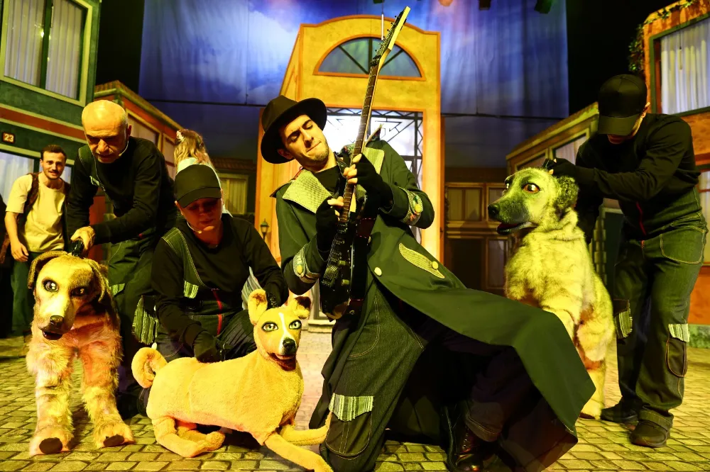 Büyükşehir’in “Şebo Müzikali” Bursalıların beğenisini kazandı;