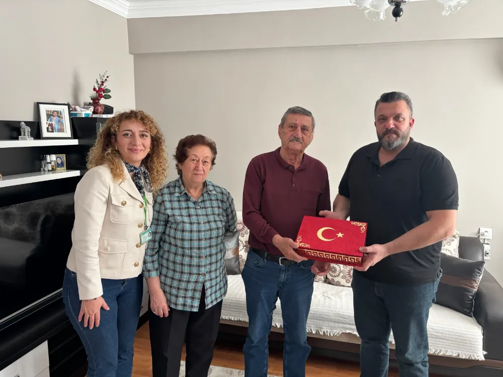 İzmit Belediyesinden Körfez’deki Kıbrıs Gazilerine vefa ziyareti