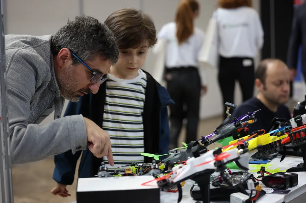 Bilişim ve teknolojinin nabzı bu fuarda attı