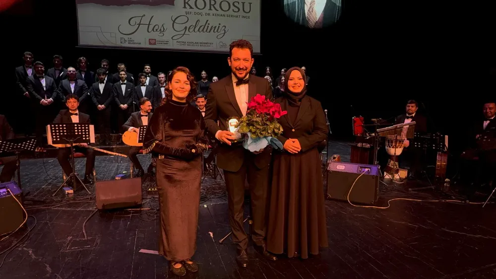 İzmit Belediyesi THM Gençlik Korosu’ndan muhteşem konser