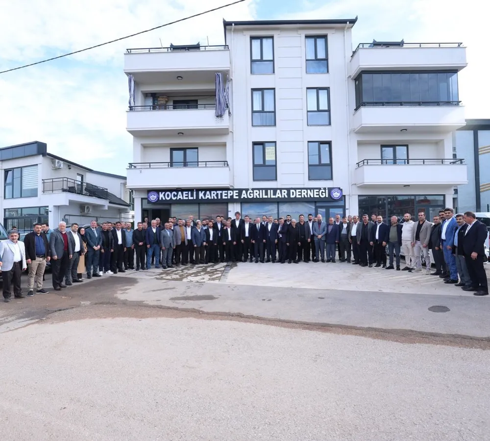 Başkan Büyükakın, Ağrılılarla bir araya geldi