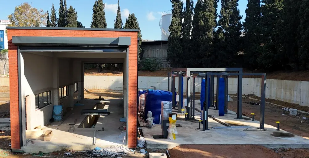 Çayırova otobüs garajında tam yol ileri