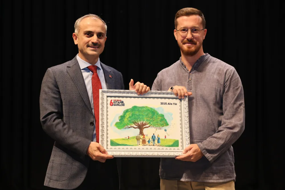 Youtuber Sertaç Abi, Çayırovalı sevenleriyle bir araya geldi   