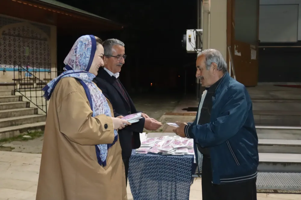 İzmit Belediyesi, Akmeşe Merkez Cami’nde cemaat ile buluştu