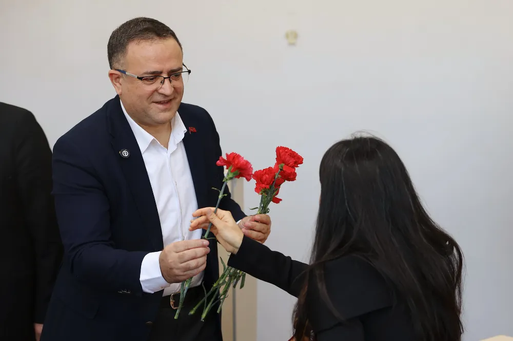 Derince Belediyesi’nde  Emekçi Kadınlar Günü Kutlaması