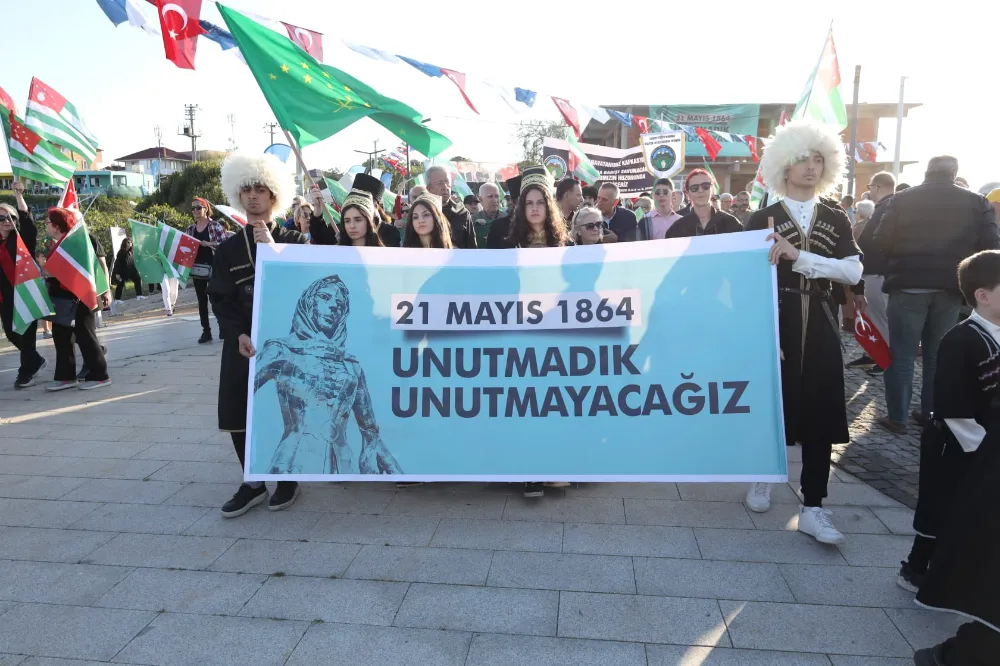 Kafkas halklarının yaşadığı acı, Kandıra Babalı Sahili’nde hatırlandı;  Büyük sürgünün acısı hep taze