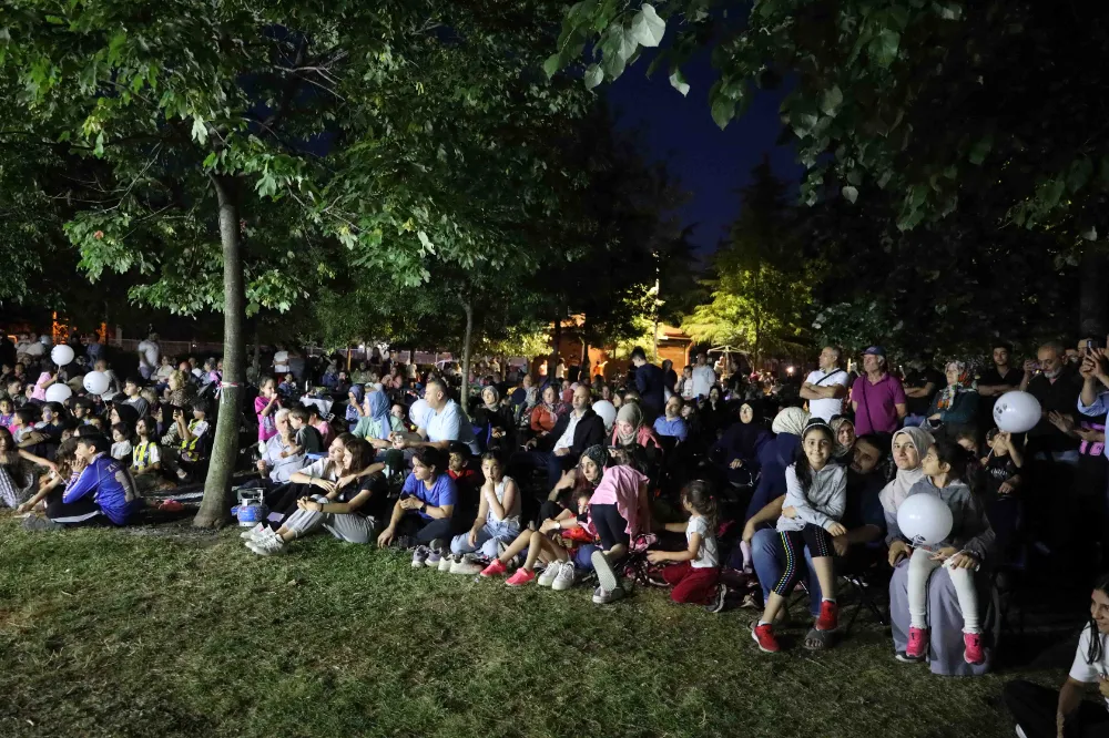 Büyükşehir Bandosu Körfez sahilini inletti