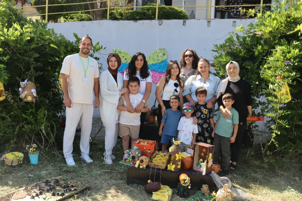 Çınar Çocuk Evleri yılsonu sergisi ailelerden tam not aldı