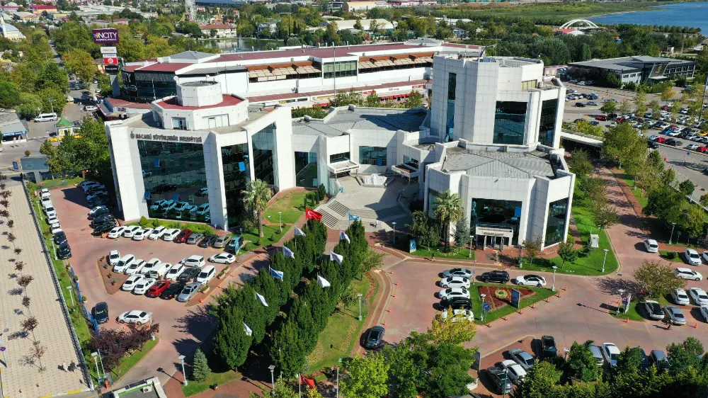 Büyükşehir’den 25 bin haneye 41 Kart desteği