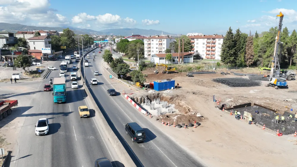 Başiskele kavşağında tam koordinasyon:  Korkulan olmadı, Büyükşehir’in önlemleri işe yaradı