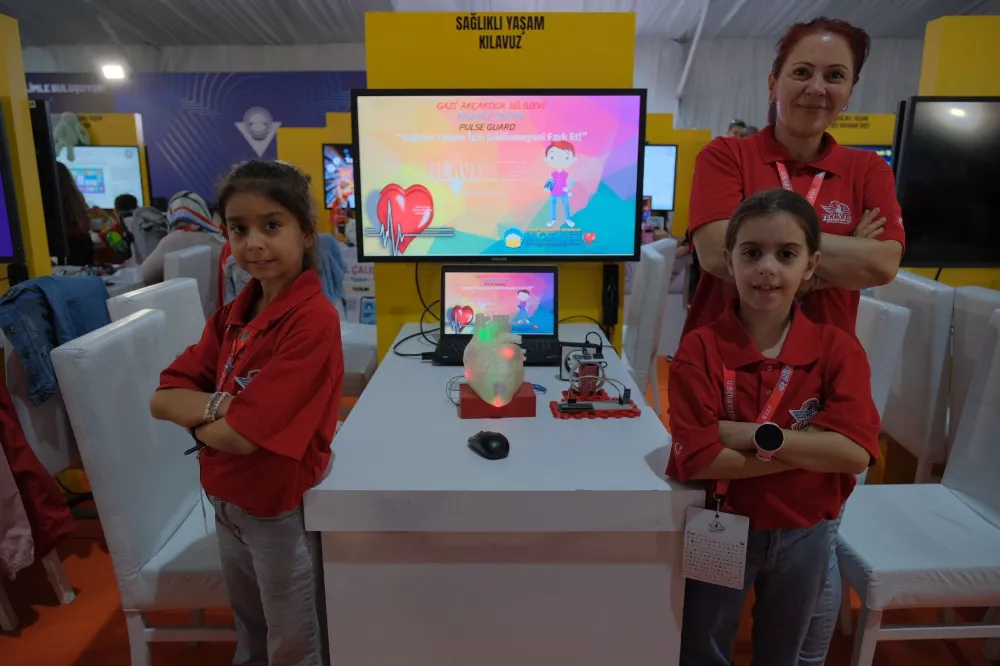 Kocaeli’nin genç dahileri TEKNOFEST’te ses getirdi