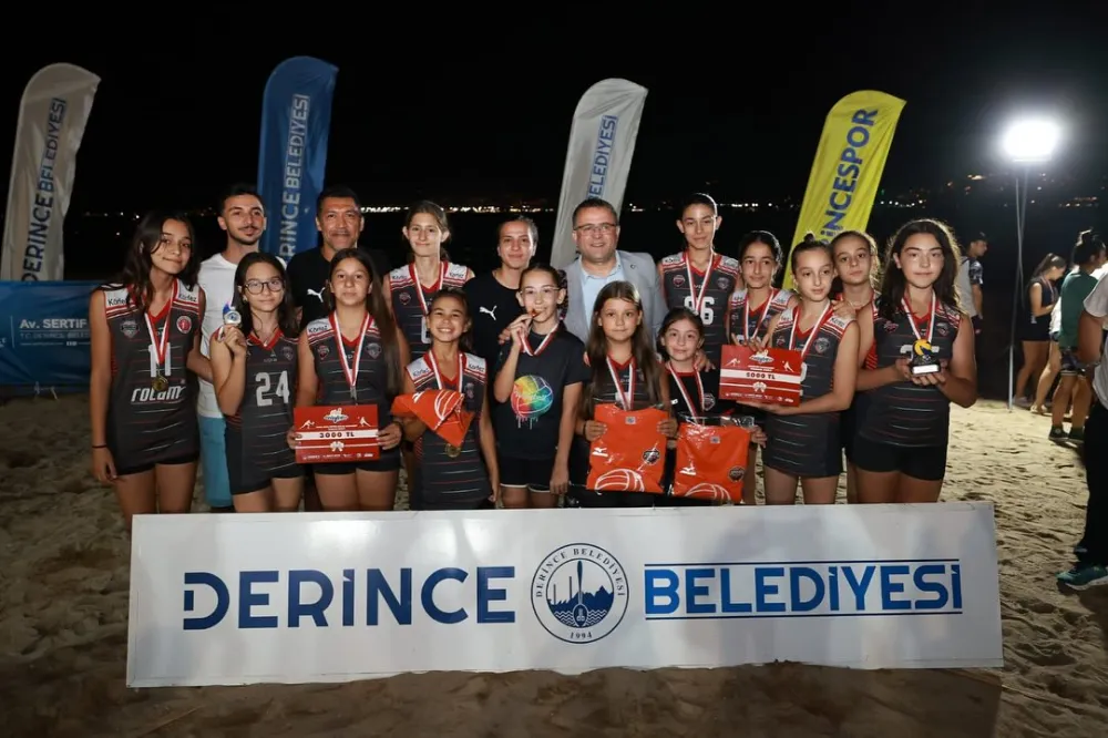 Harikalar Sahili’nde Voleybol Şöleni