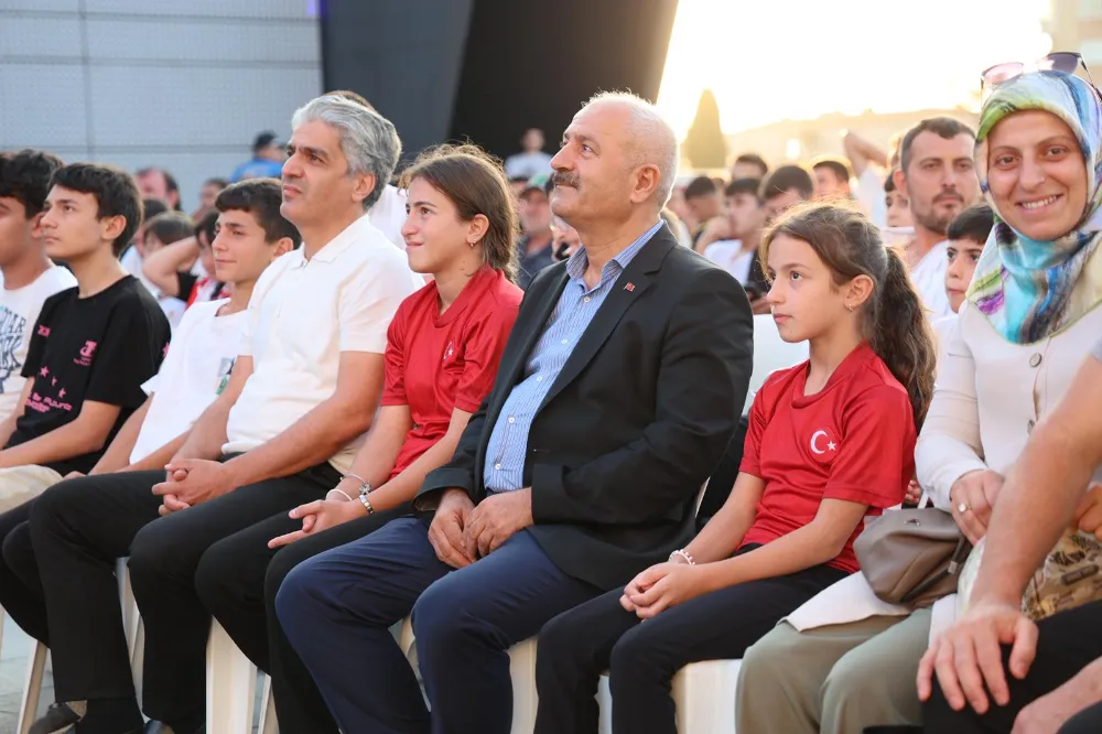 Gebze Kent Meydanı’nda Milli Maç Coşkusu!