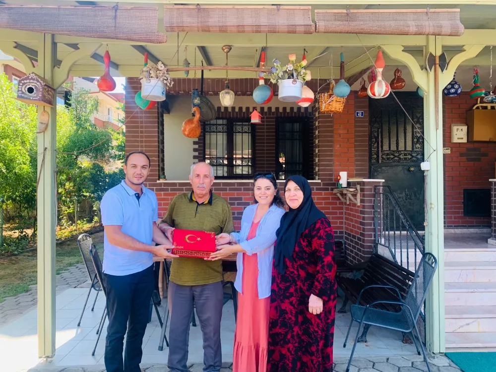 İzmit Belediyesi kahraman gazileri unutmuyor